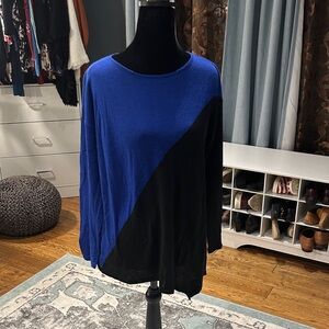 Ann Taylor Women's Sweater in Blue and Black